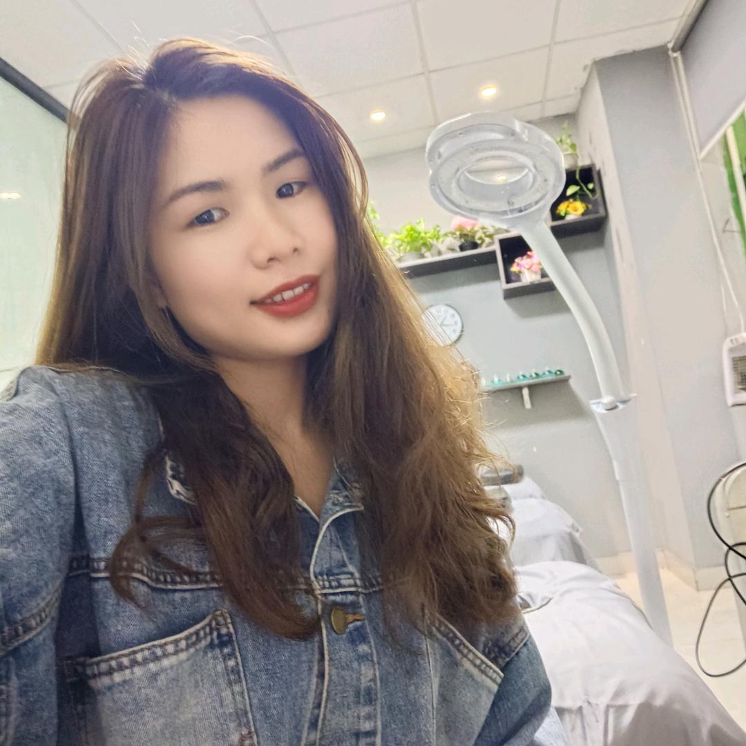 金玉美妆(美甲美睫纹绣化妆)