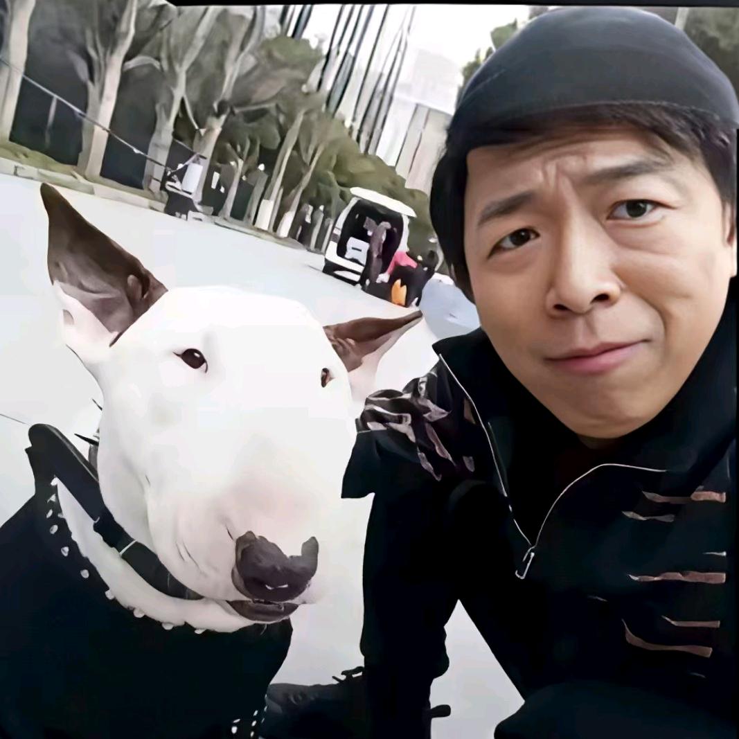 周游/.
