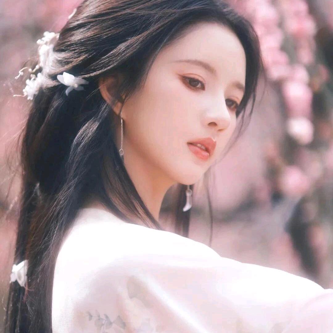 🦋心♥怡🦋