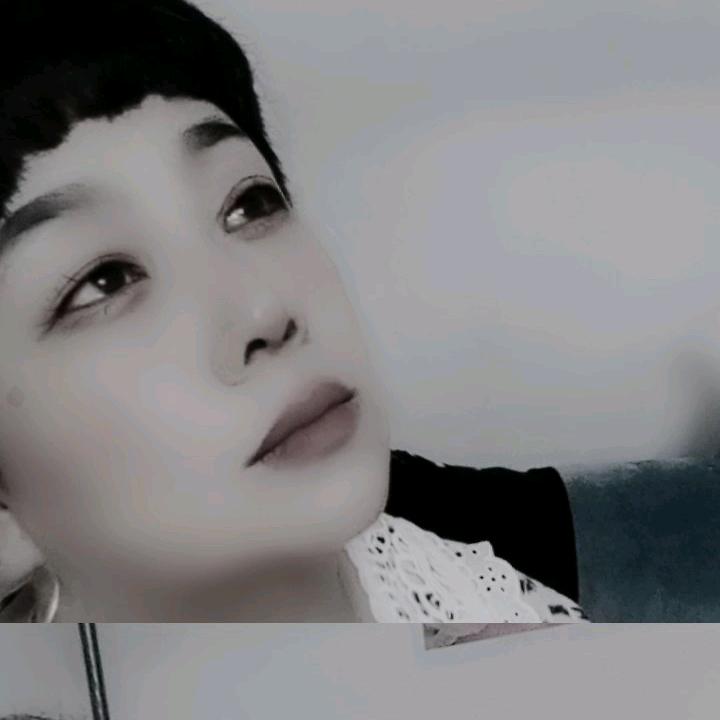 ༃骑着蚂蚁上月球