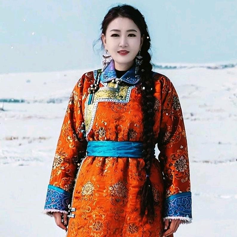 ᠮᠣᠩᠭᠣᠯ ᠪᠦᠰᠡᠭᠦᠢ᠃