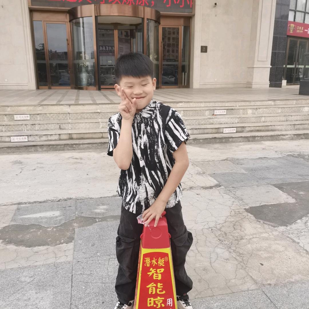 萌小妞。