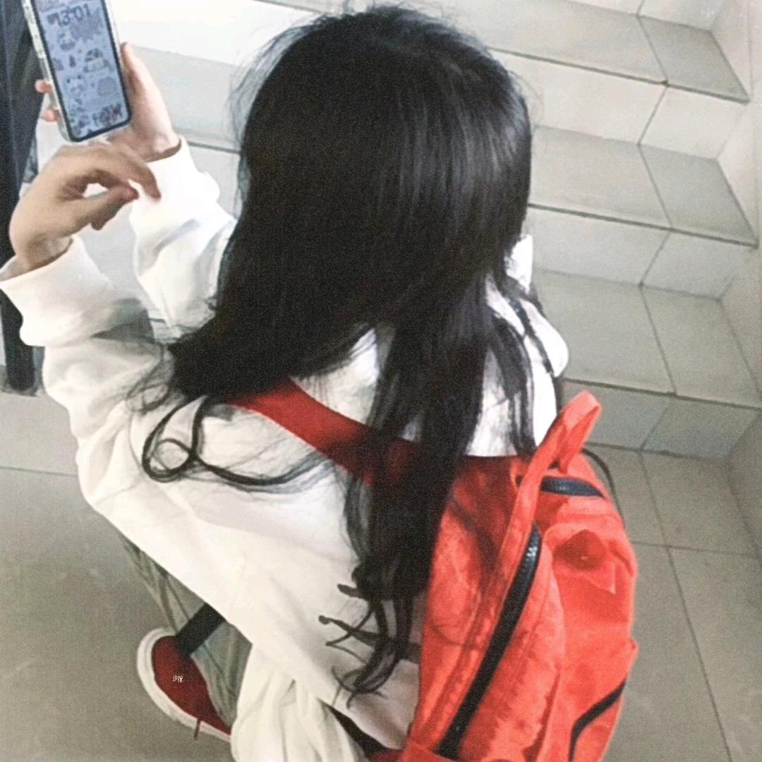 王小小.