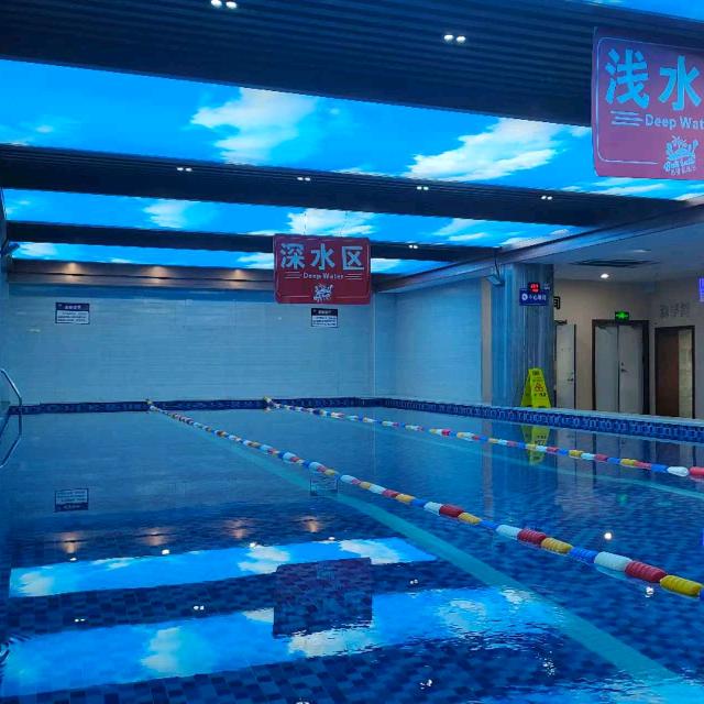 巴厘岛游泳王教练