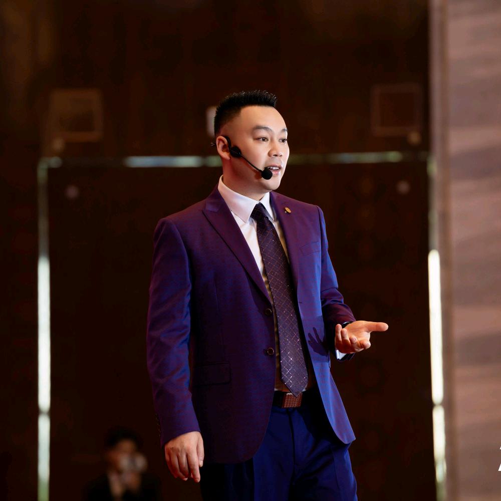 成杰新美业演讲