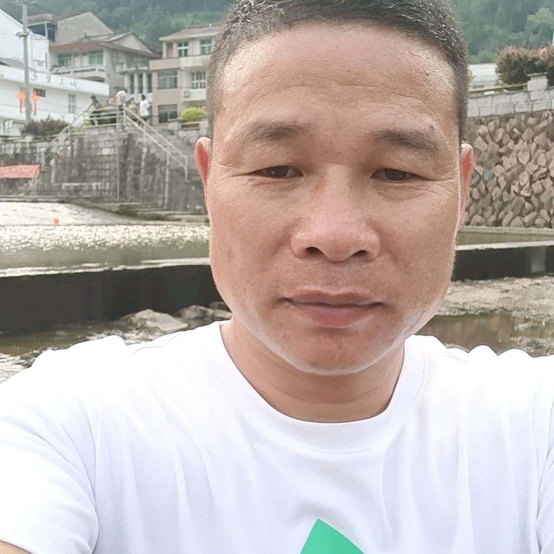 名流化妆城
