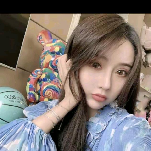 杨依姗精选穿搭