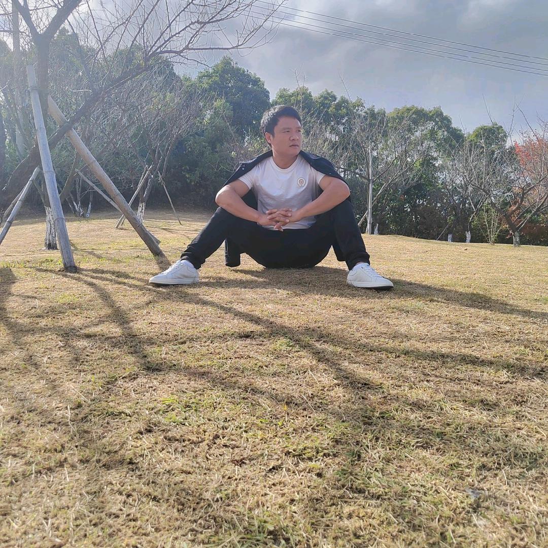 憨憨袁输记