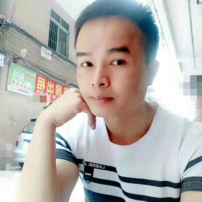 阿辉哥.