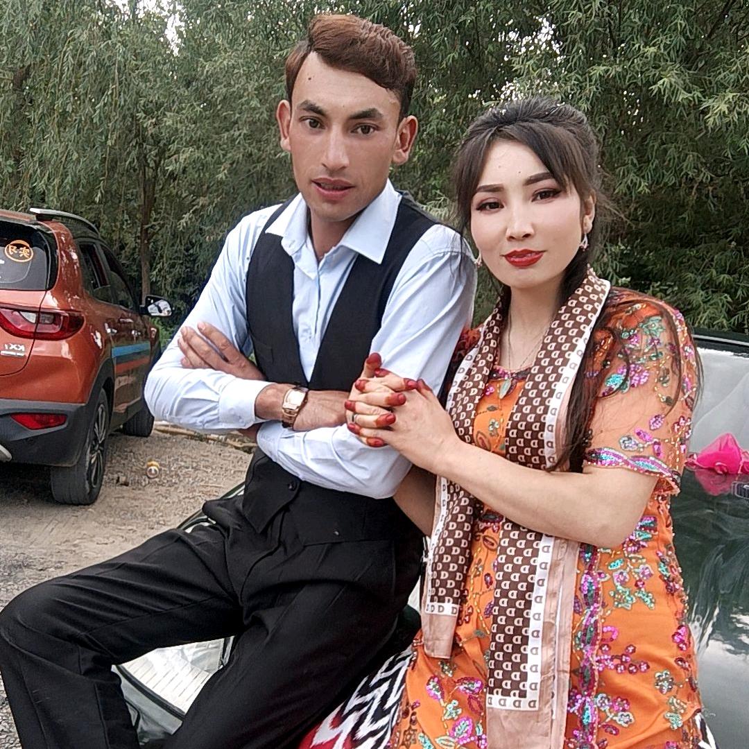 🥰ღ_E __ღ  Y 🥰