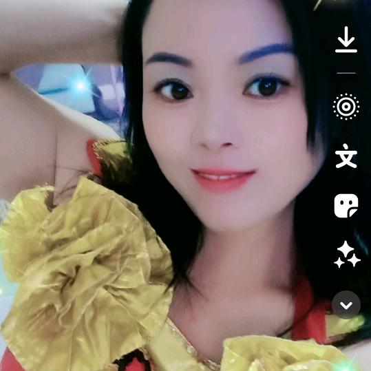 小 红