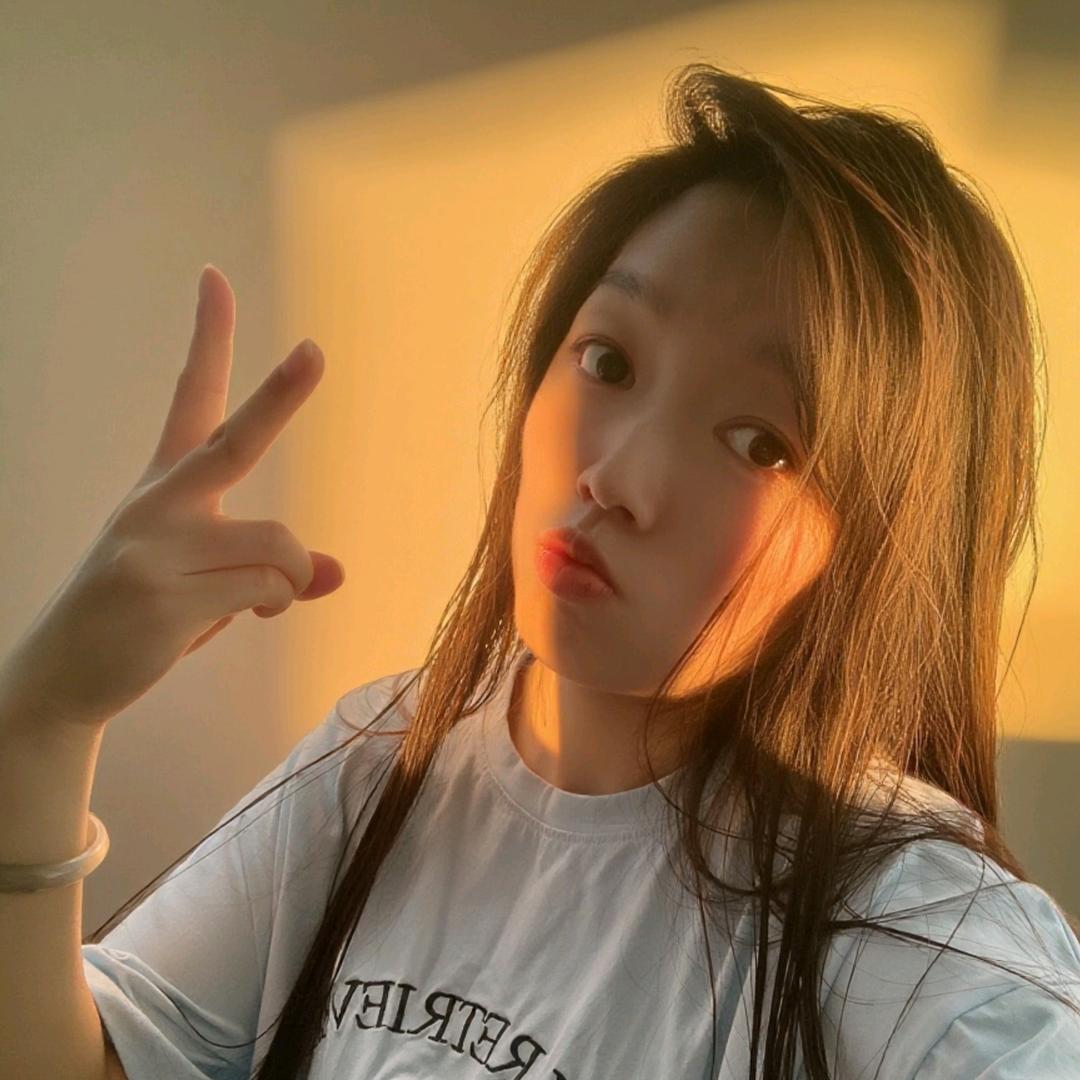 鞠婧祎的“祎”