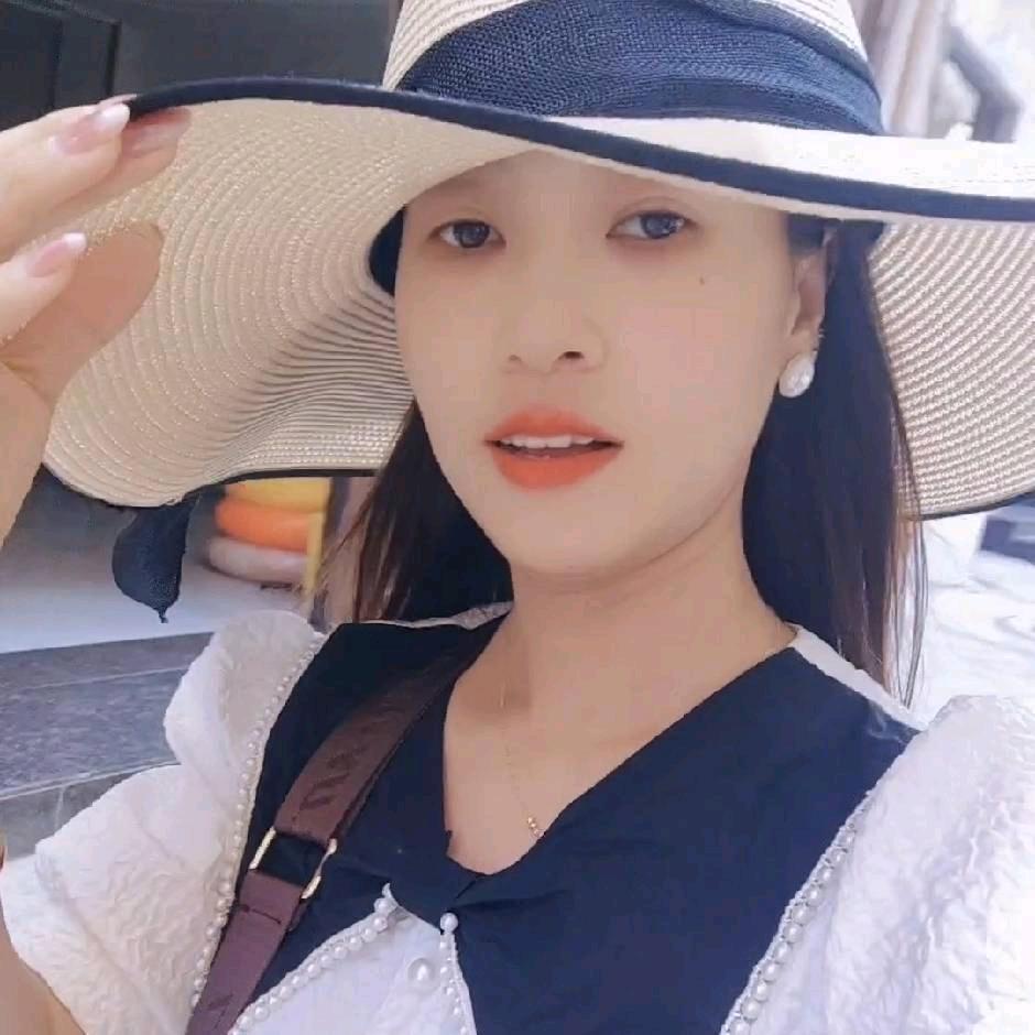 小丫头脾气拽0618