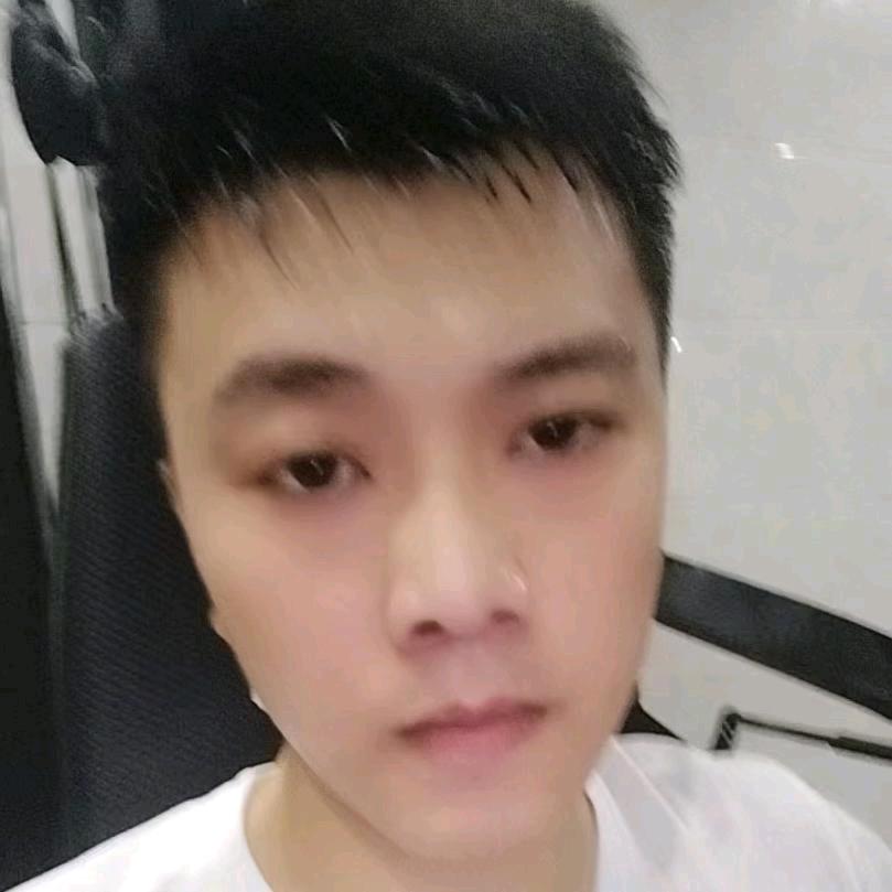 小郑。