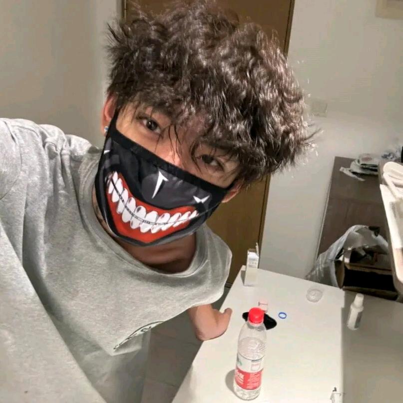 kaneki.