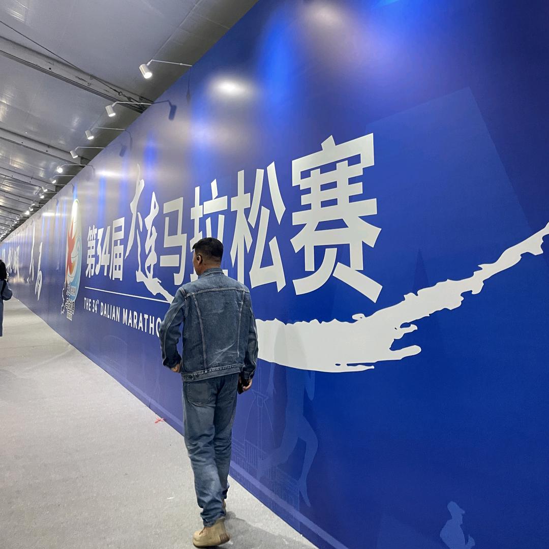 搽身而过（勿连赞）