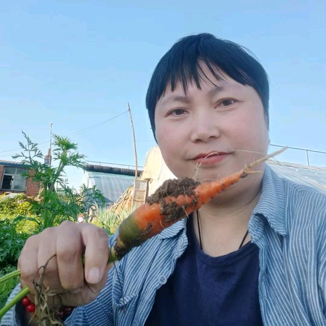 何姐源选农场（何静）