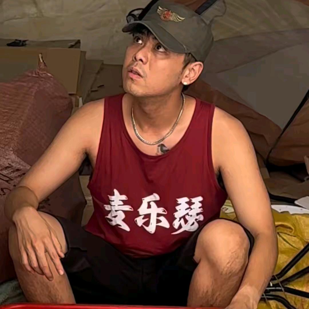 伍石洪