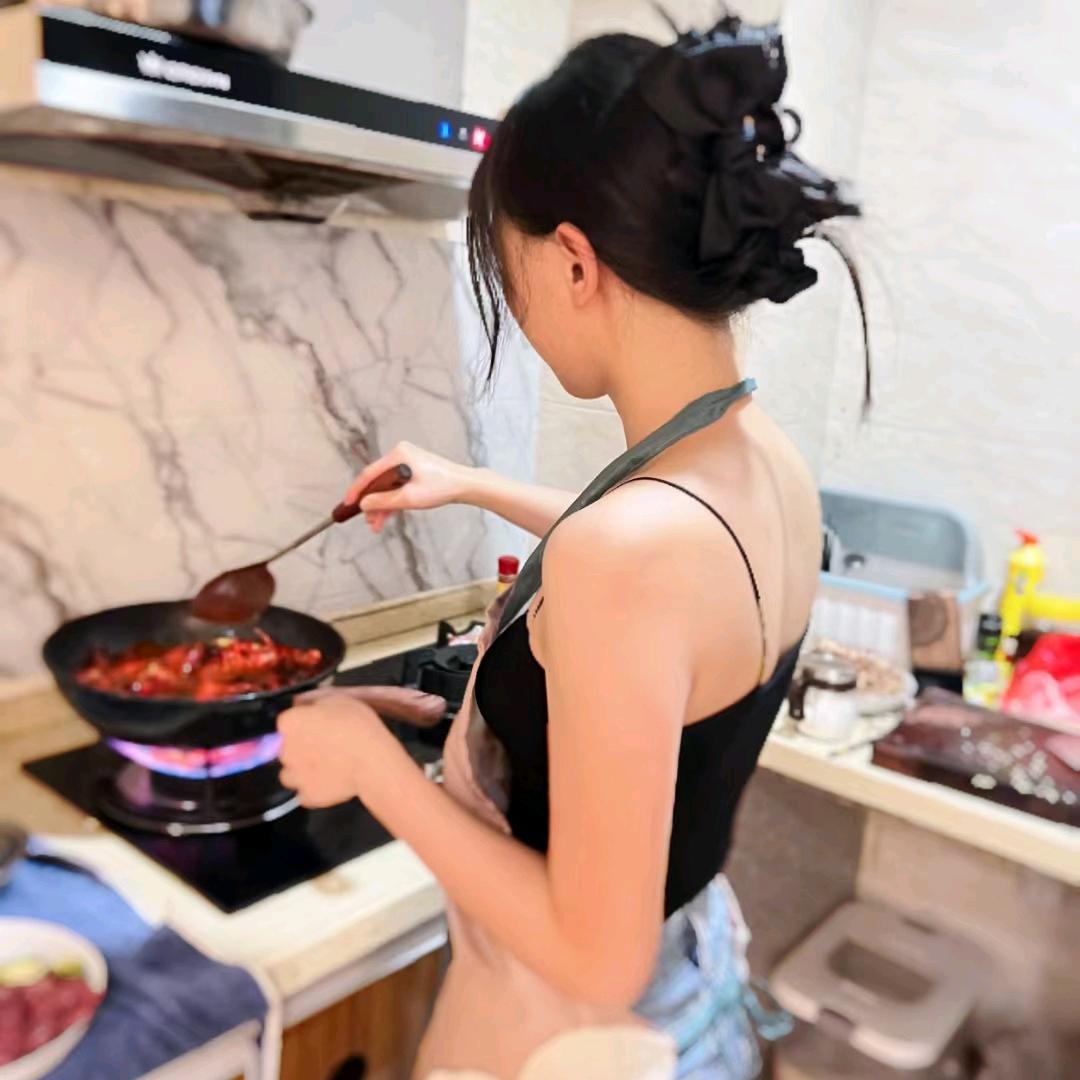 不太聪明的样子咦