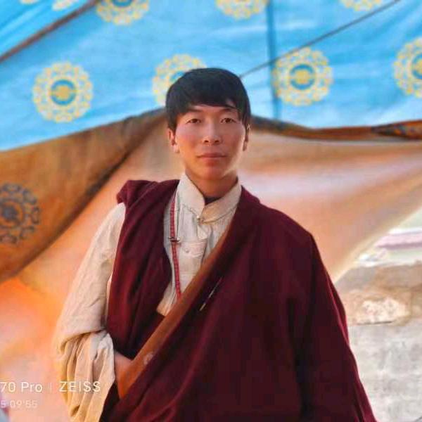 康巴男孩