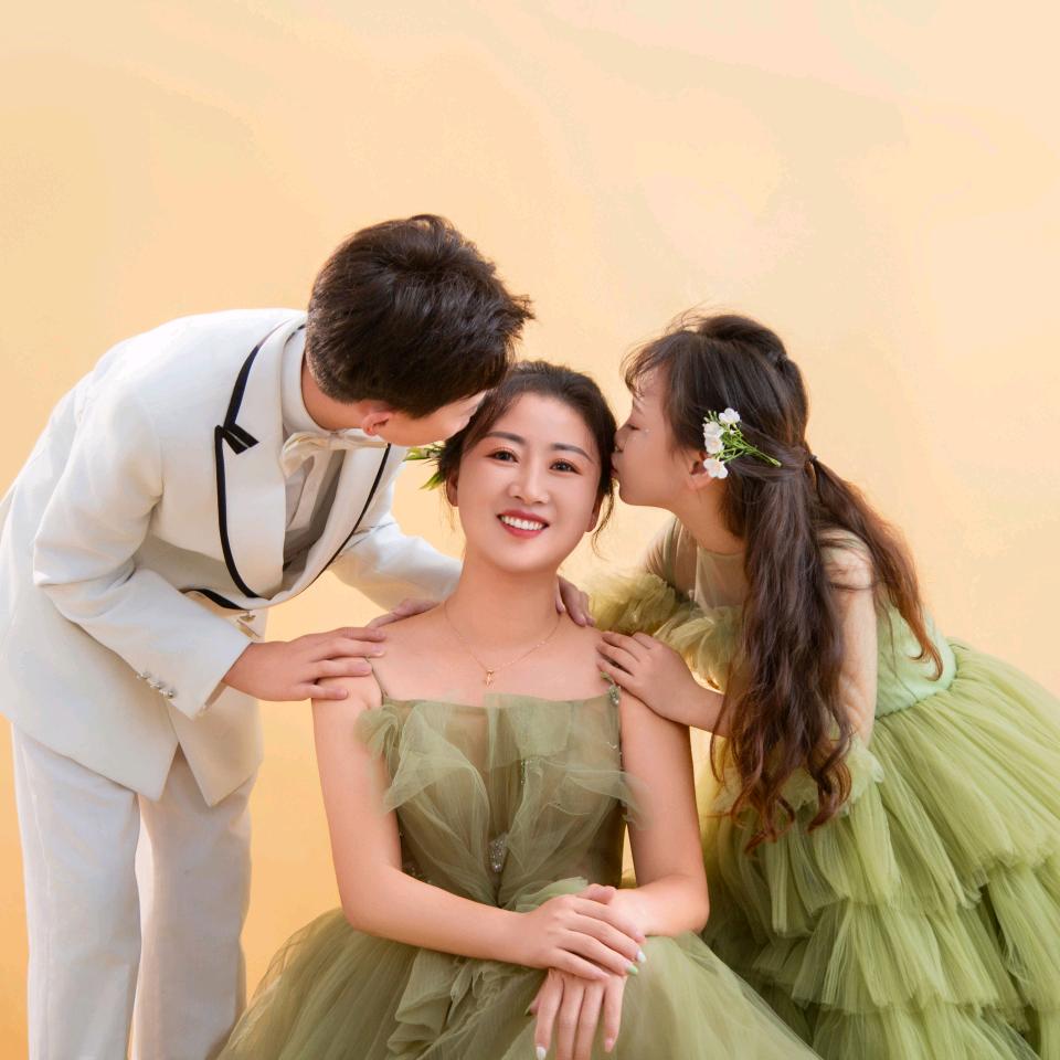 姚🌻不可及