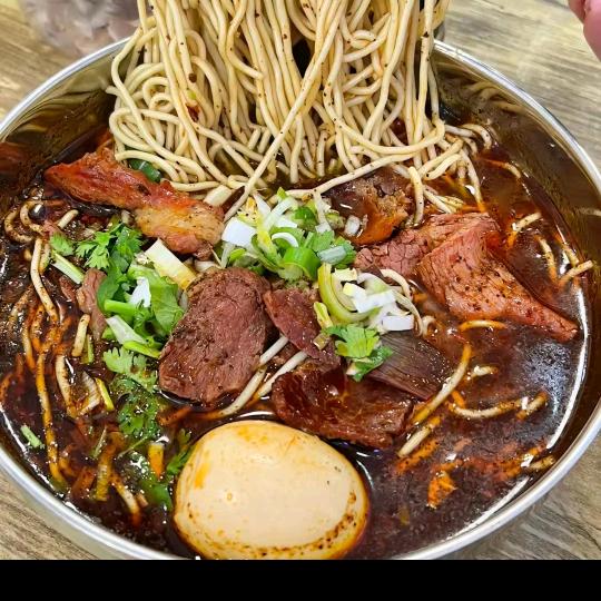 襄阳牛肉面