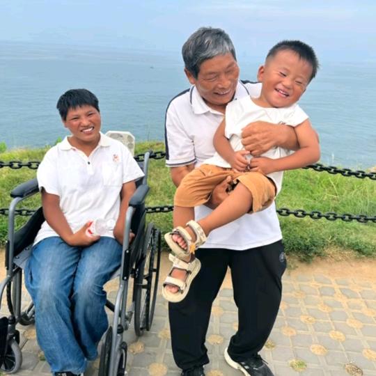 妮娃树兰的小生活🌻