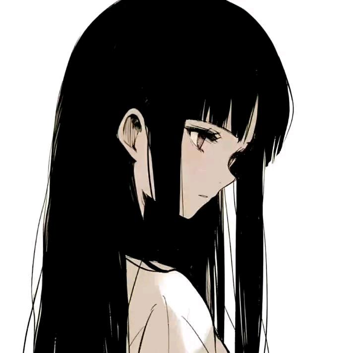 小何7七.
