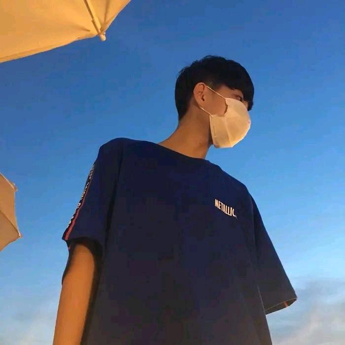 白