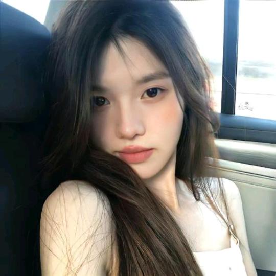 是小小呀