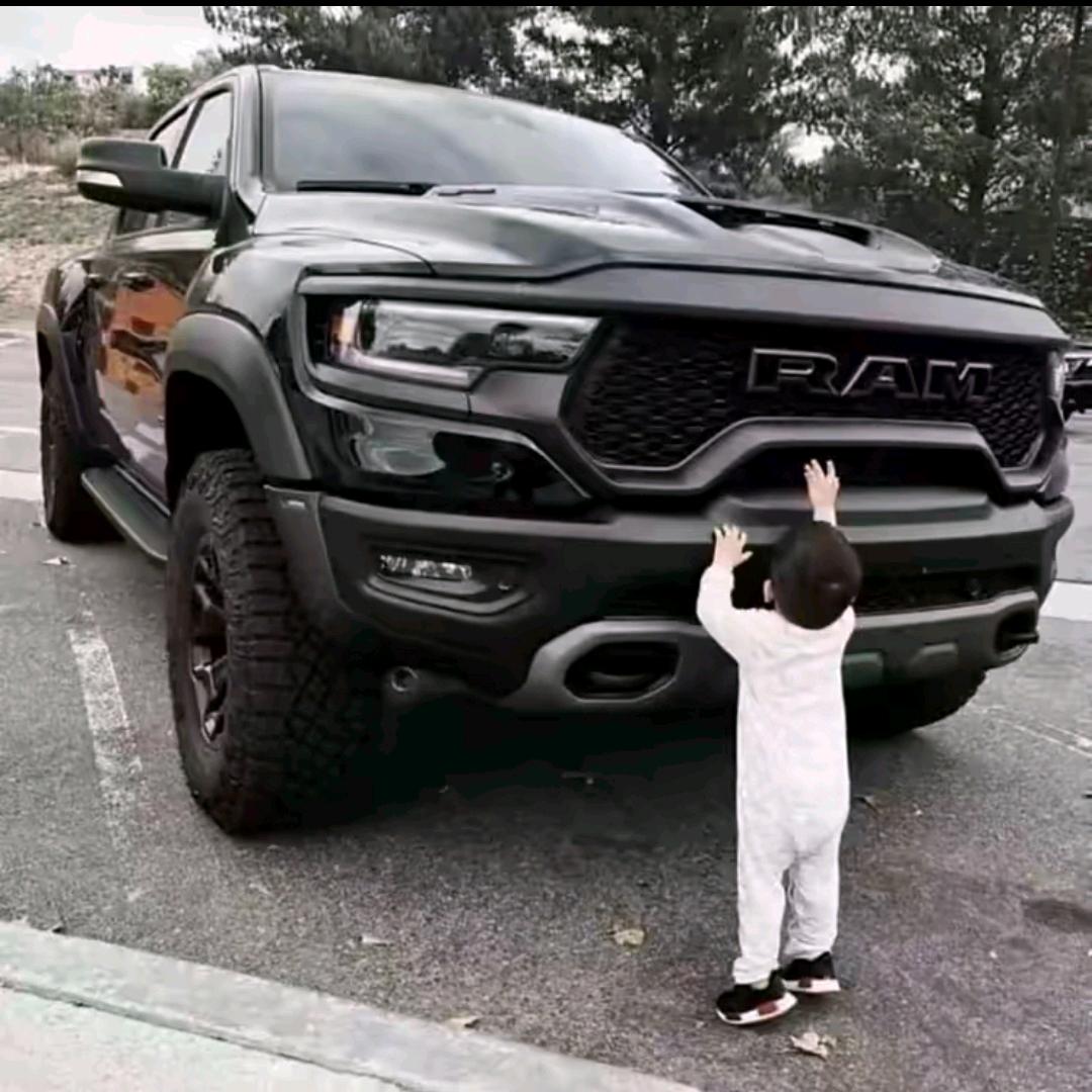 人帅心善存款千万