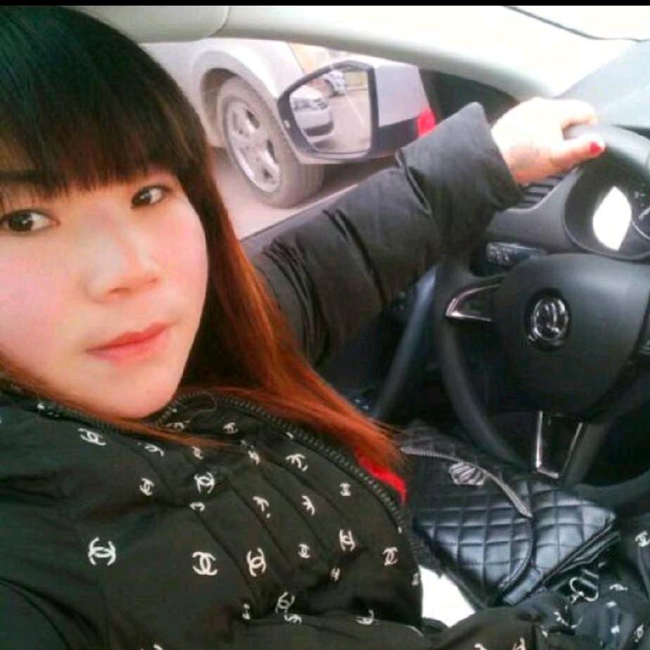 娜娜，80后