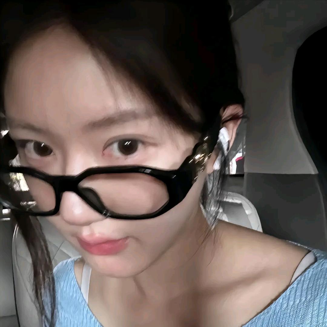 露晓晓💞💞