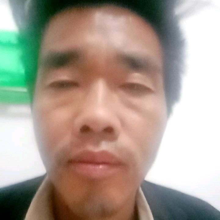 何远荣