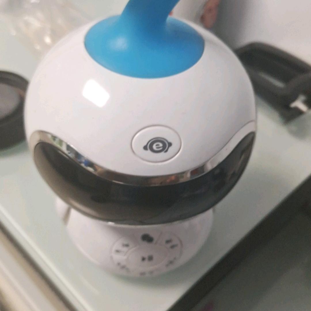 爱吃蒜鱼的白灵头像