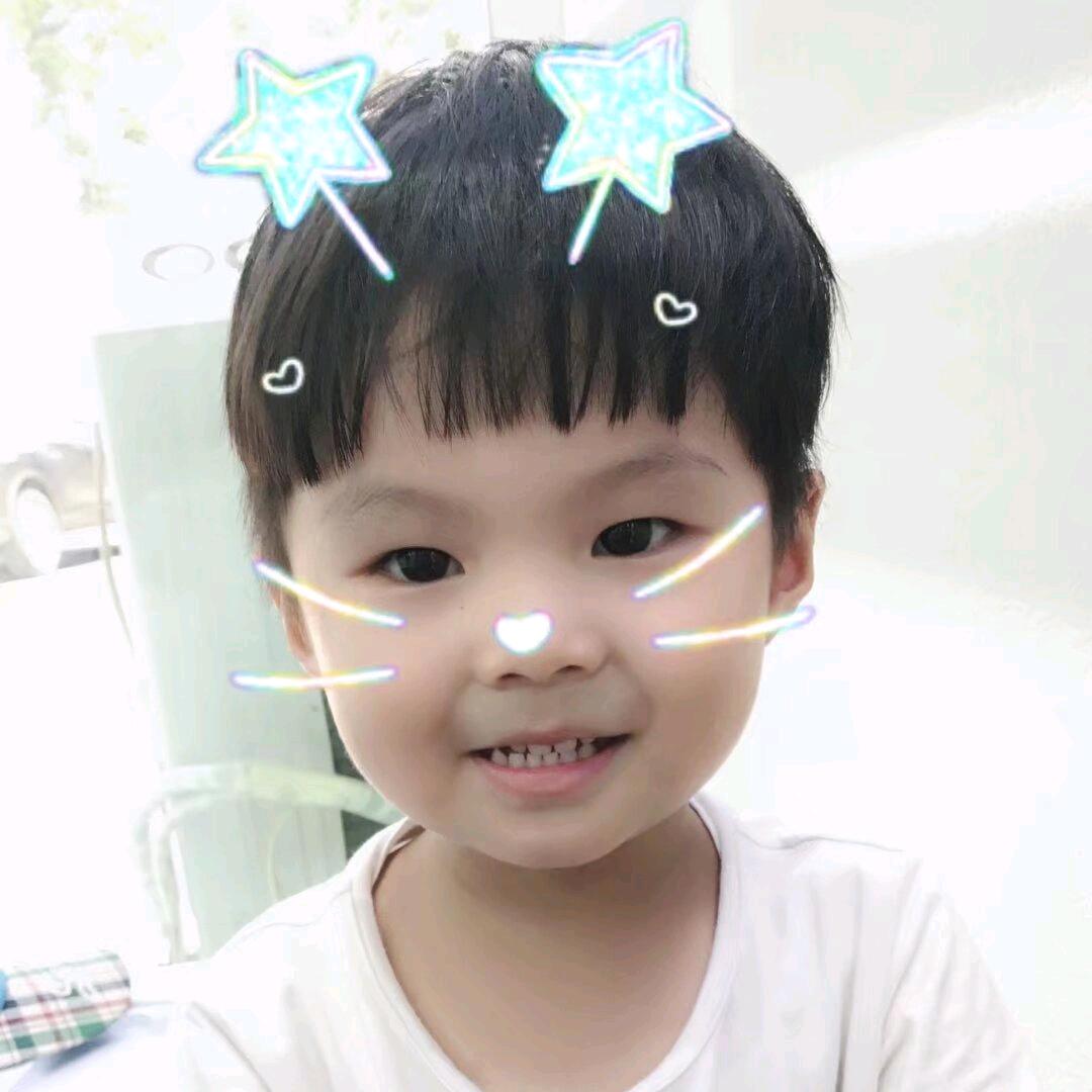 可爱的小宝贝儿