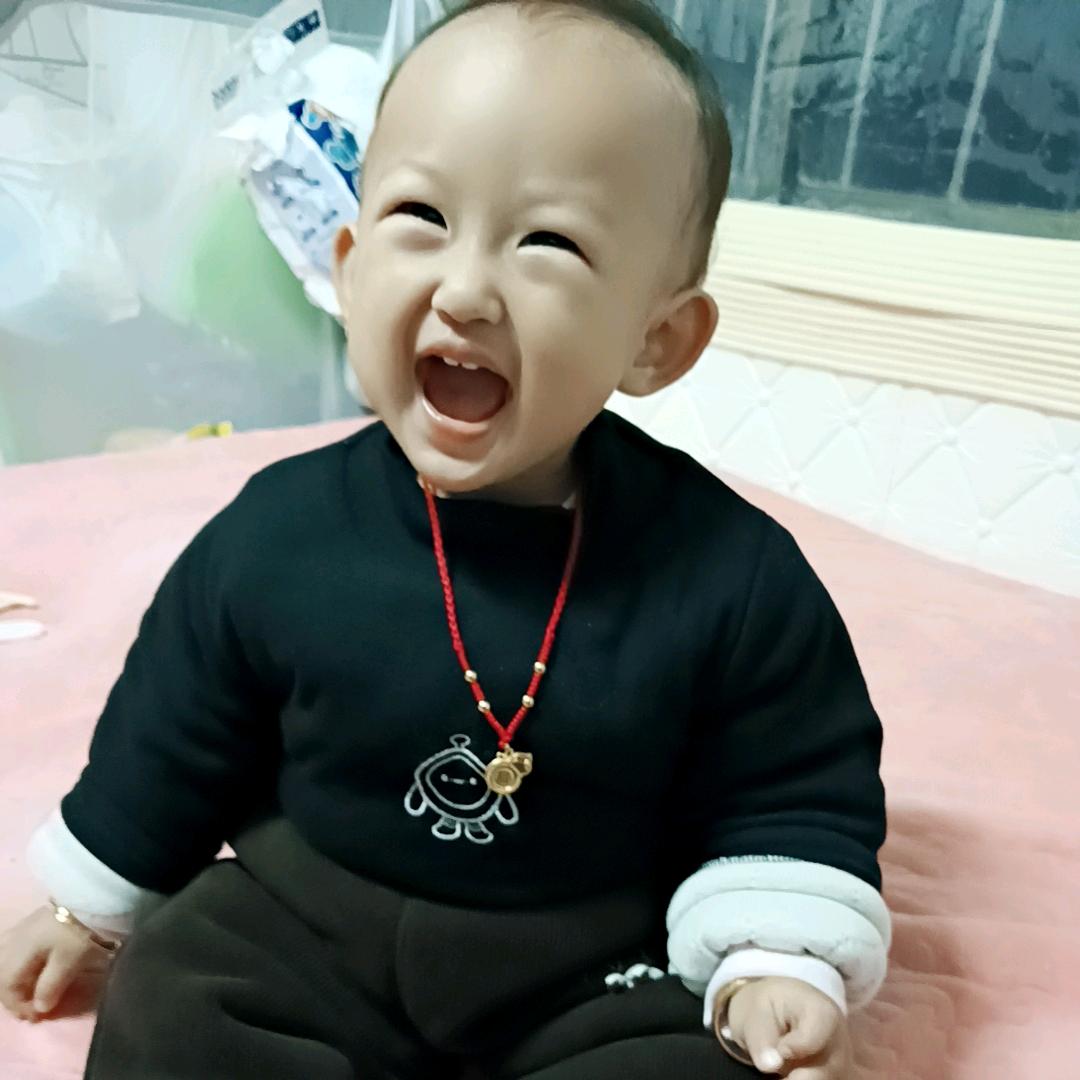 欣月 baby 😘