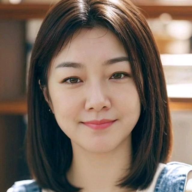 清荷蝶依（莲姐）