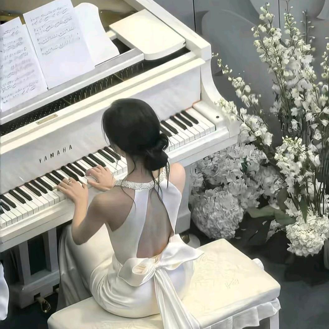 𝓡 喵喵/弹🎹