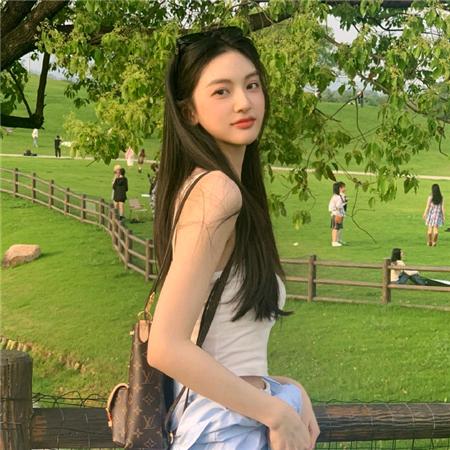 是馨馨吖