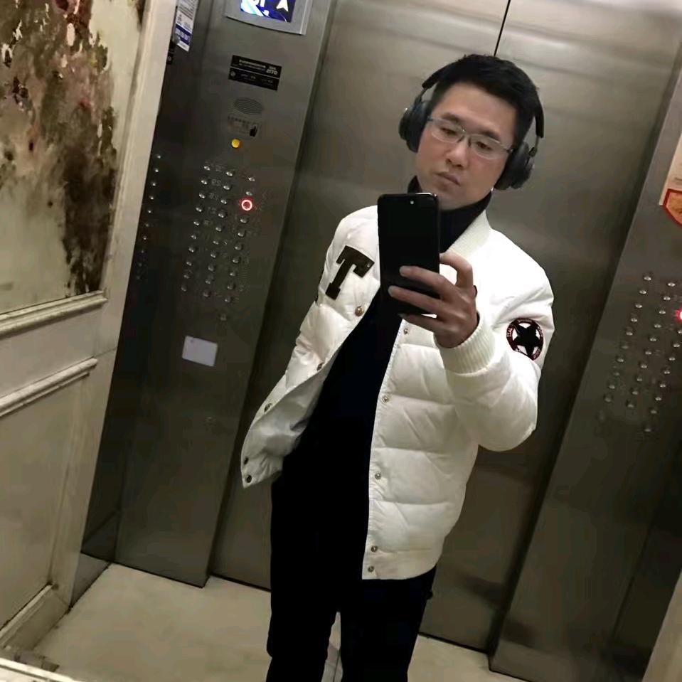 是大叔有点怪
