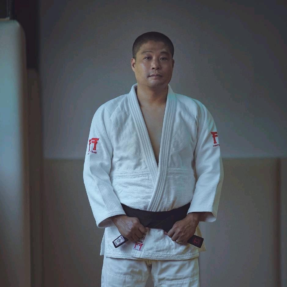 @苏醒的狮子🌞建海