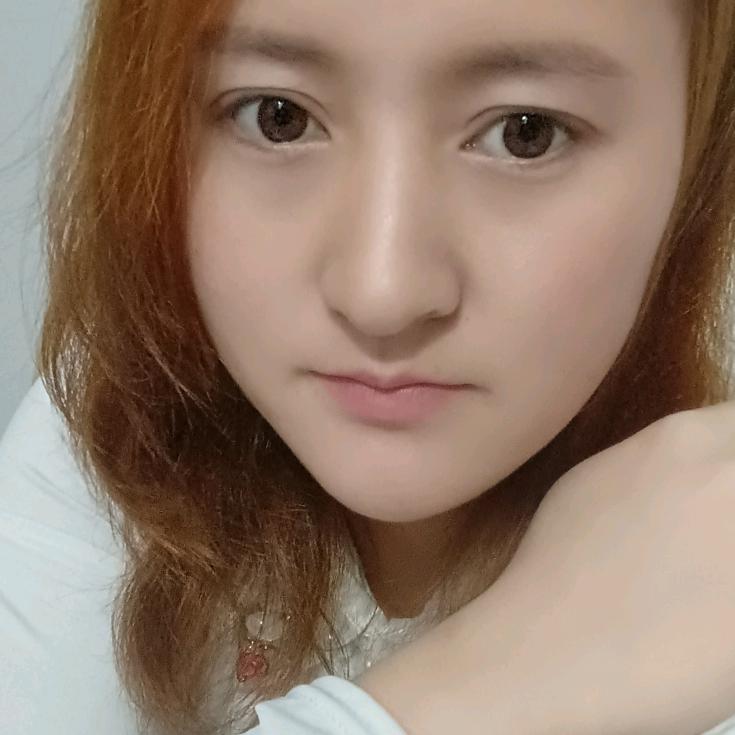 农村彝族女孩叫刘一一