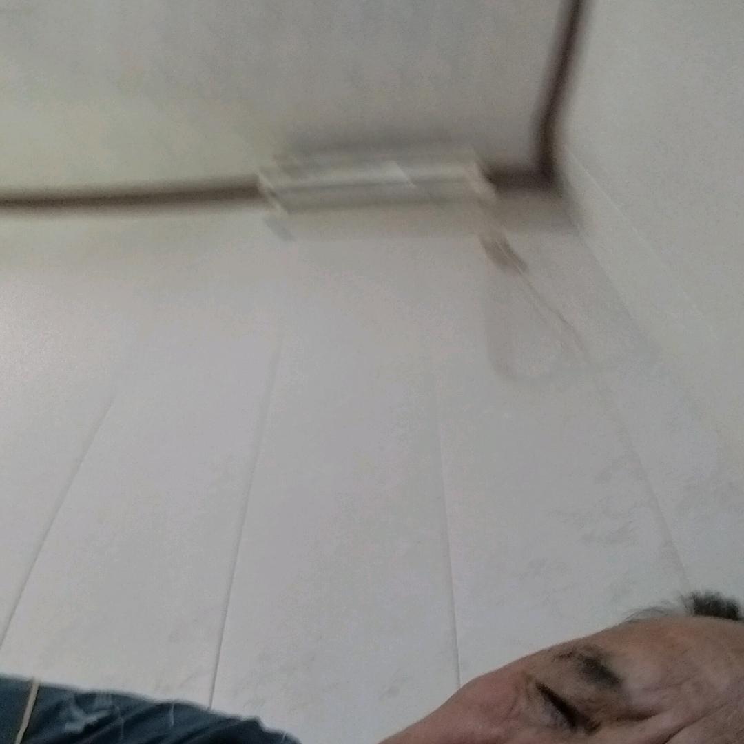 :卜∵