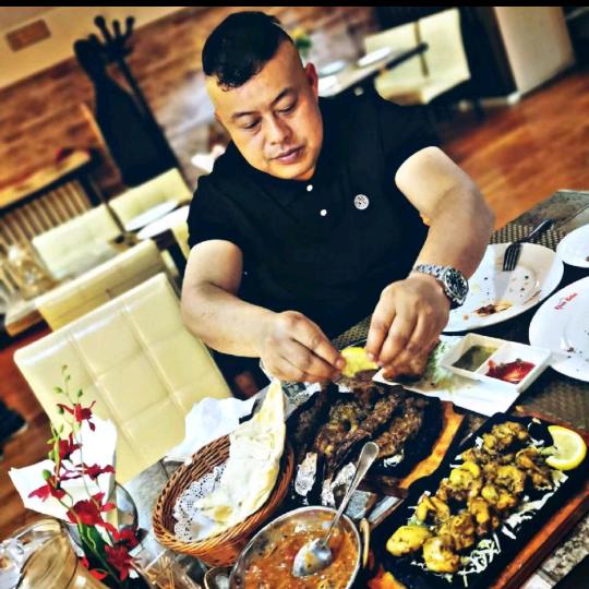 清真路宇轩炒圪团儿老菜馆（回族餐饮人）