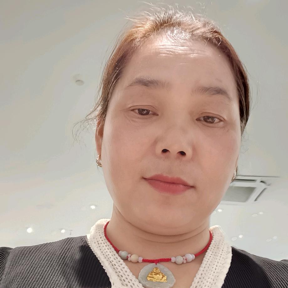 风雨百合（泓星一家）