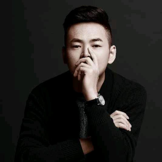 旭辰全案设计师 | 李翔.