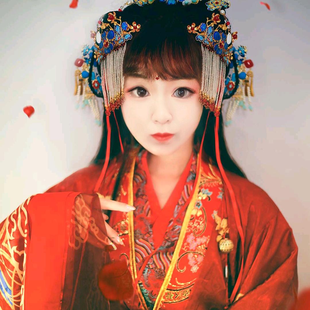 泰山老奶奶丫头