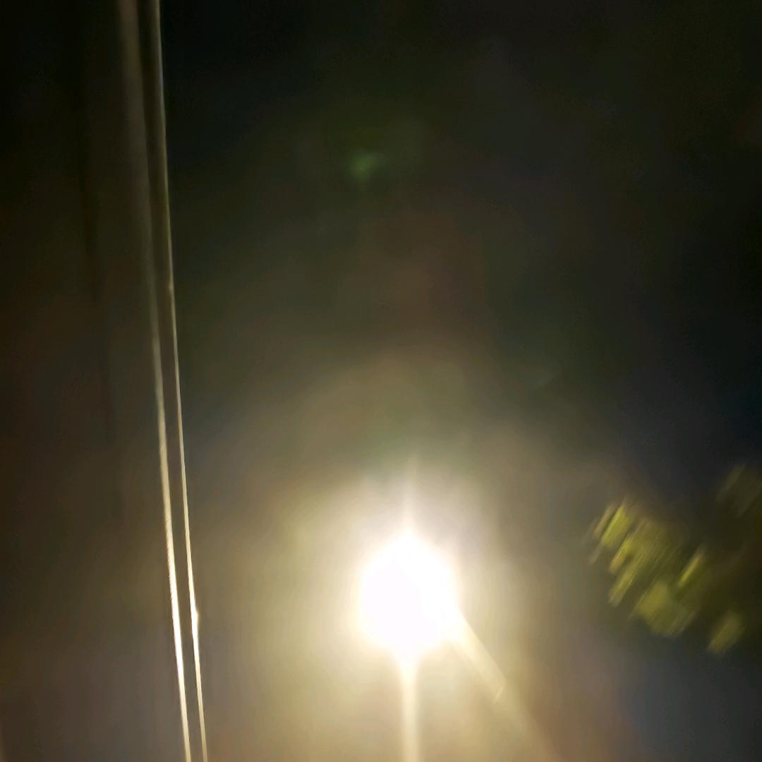 L . y
