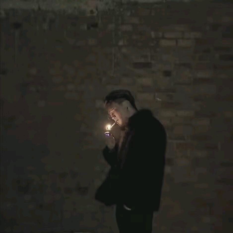 梓洋.